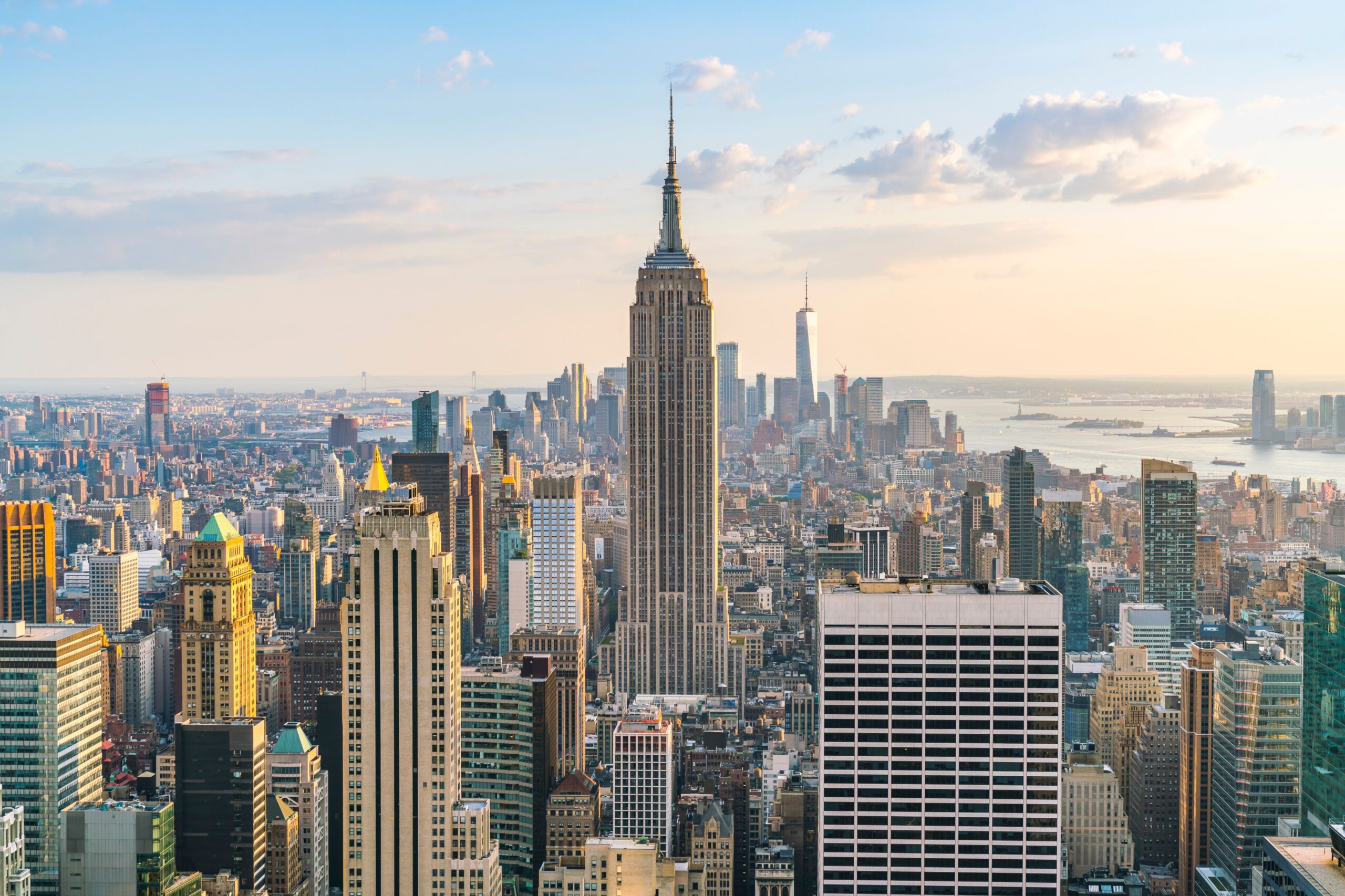New York Steps Up with First-of-Its-Kind AI Safety Legislation - CoinCentral