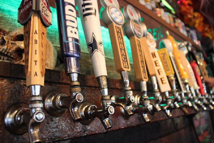 Moontower owner will bring Brick Top's Pub to South Austin | Community Impact