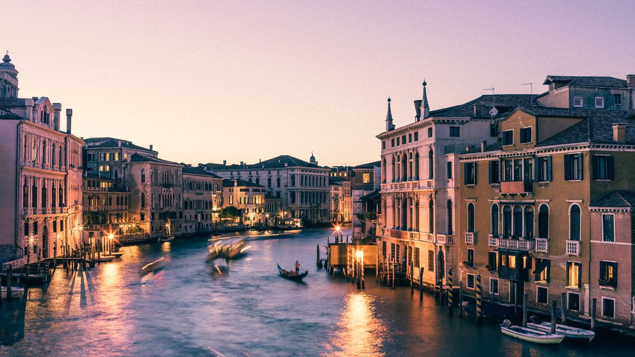 Weekend romantico: 9 idee per un fine settimana d'amore a San Valentino | Vogue Italia