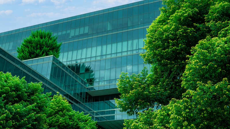 UKGBC warns construction ‘significantly off track’ on net-zero targets - Construction Management