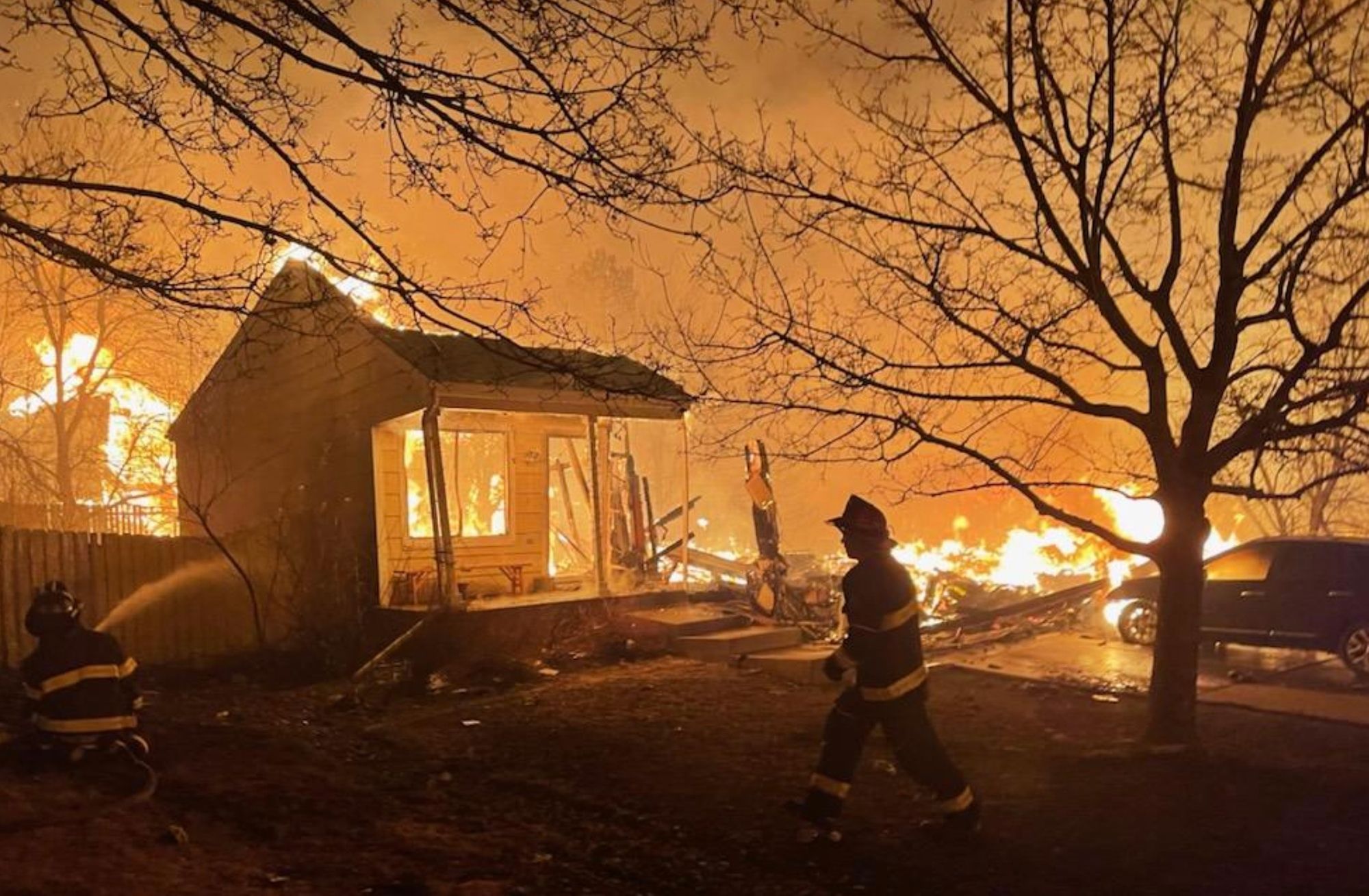 Colorado's most destructive fire a result of extreme winds, expanding wildland-urban interface, and a stressed climate