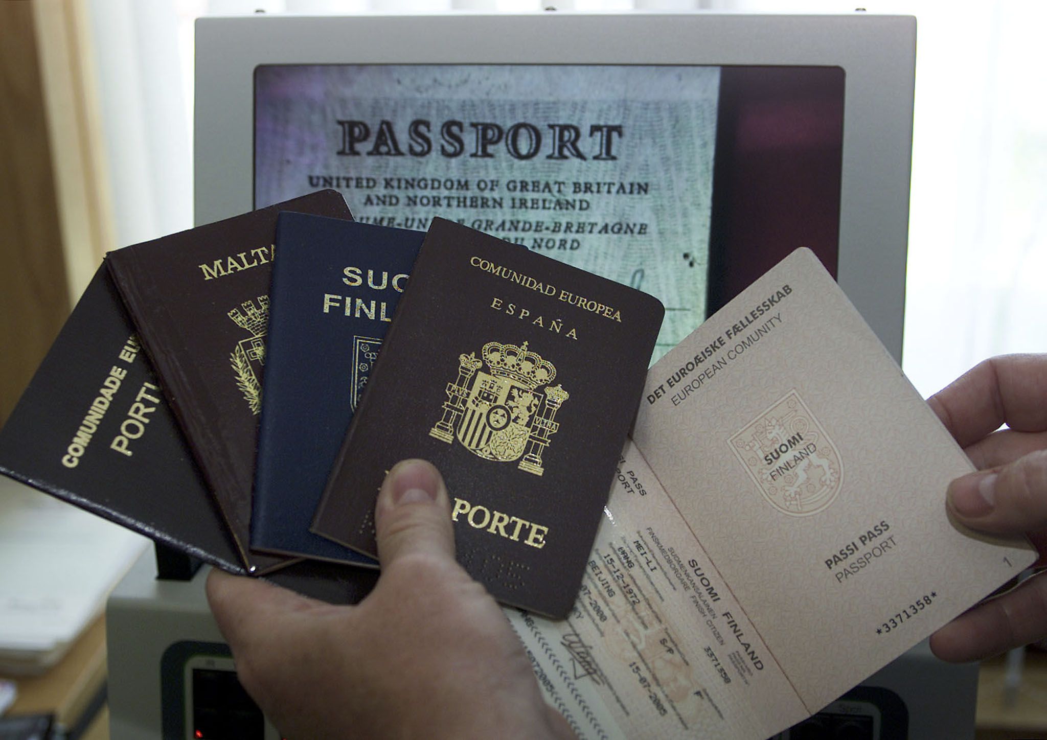 The Best Passports To Have For Unrestricted Travel Around The World | IBTimes