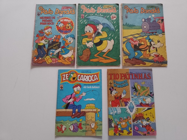 Lote com 5 Gibis Disney Sendo Pato Donald, Tio Patinhas, Zé Cario