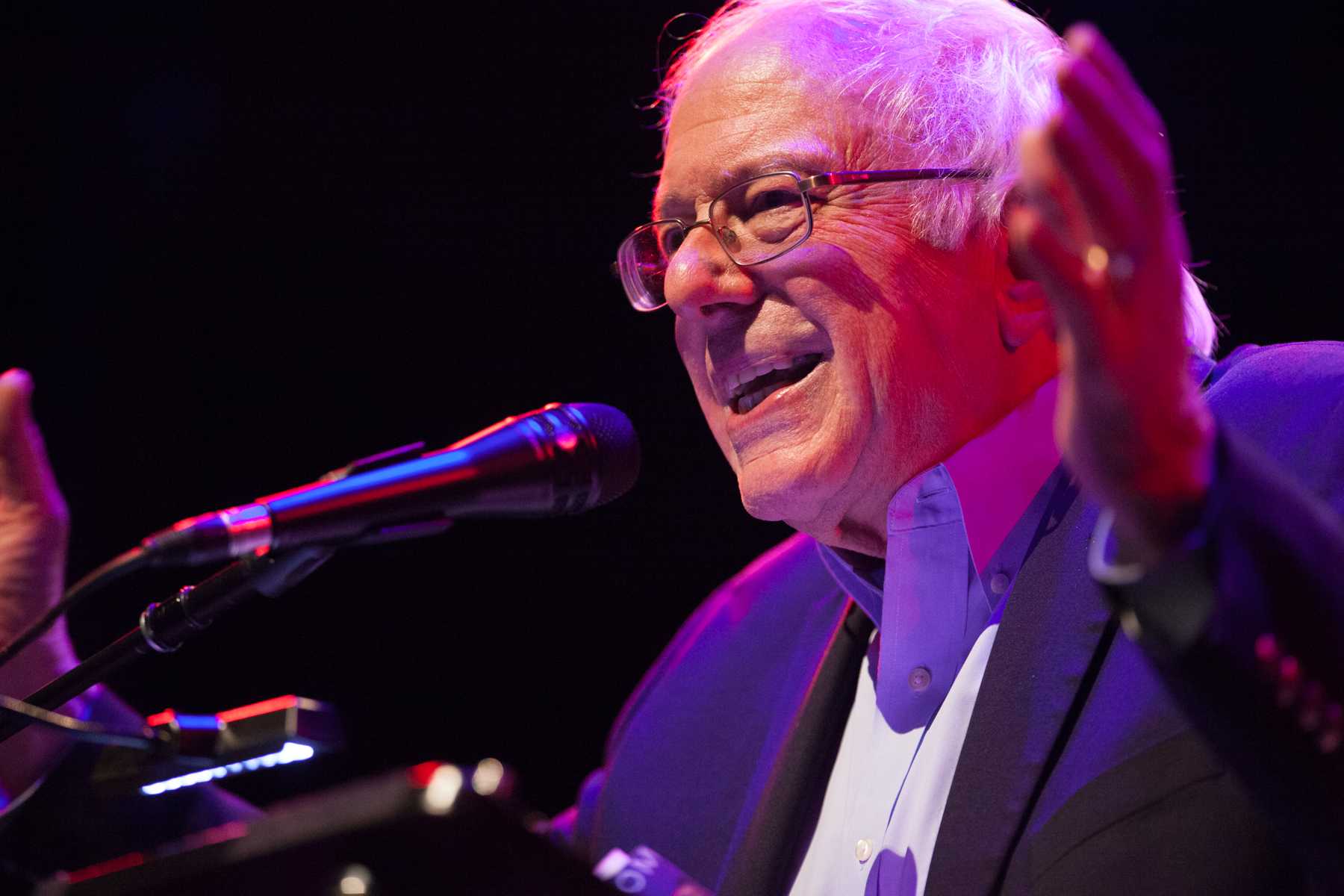 Sanders encourages Boston crowd to resist bigotry, racism post-election – The Daily Free Press