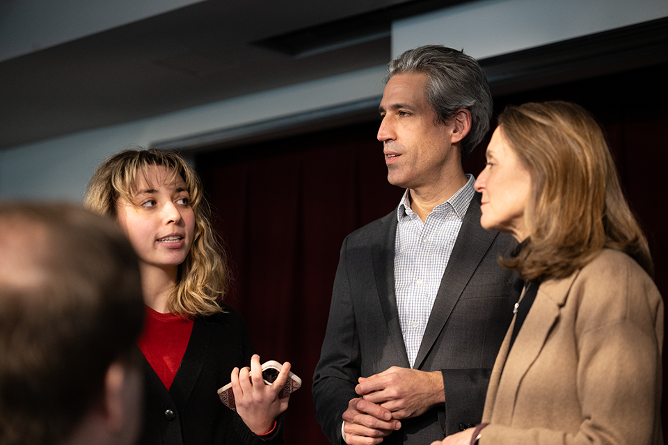 Democratic congressional candidates spar over donations at forum
