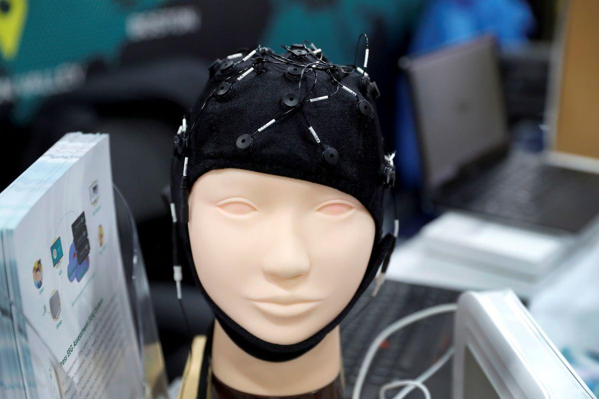 Hands off my brainwaves: Latin America in race for 'neurorights' | Context by TRF