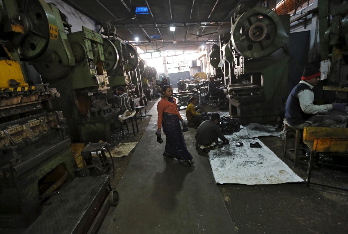 Indian auto-parts makers face job losses as EVs rev up | Context by TRF