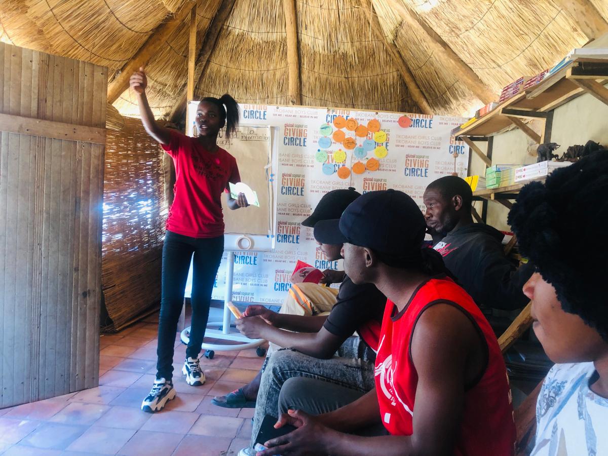 Zimbabwe fights fake news with lessons in spotting disinformation | Context by TRF
