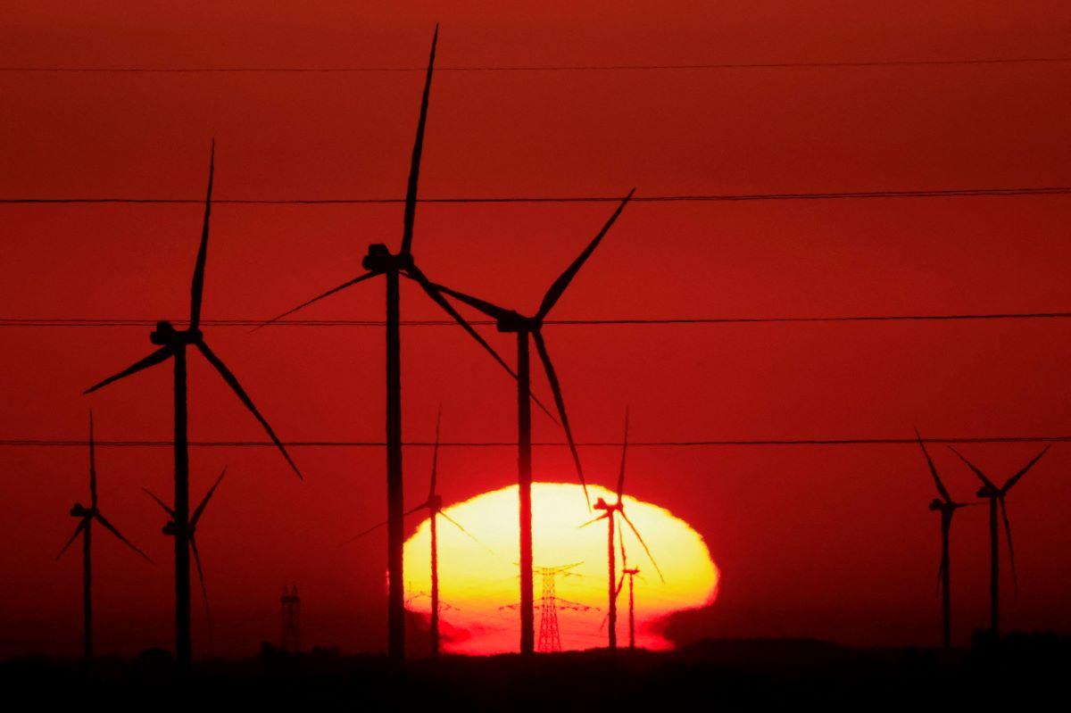 What to do about climate’s front-page paradox? | Context by TRF