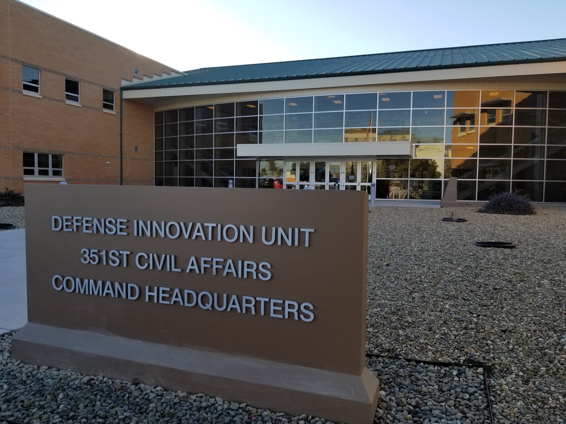 DIU recruits Apple's Doug Beck as new director | DefenseScoop