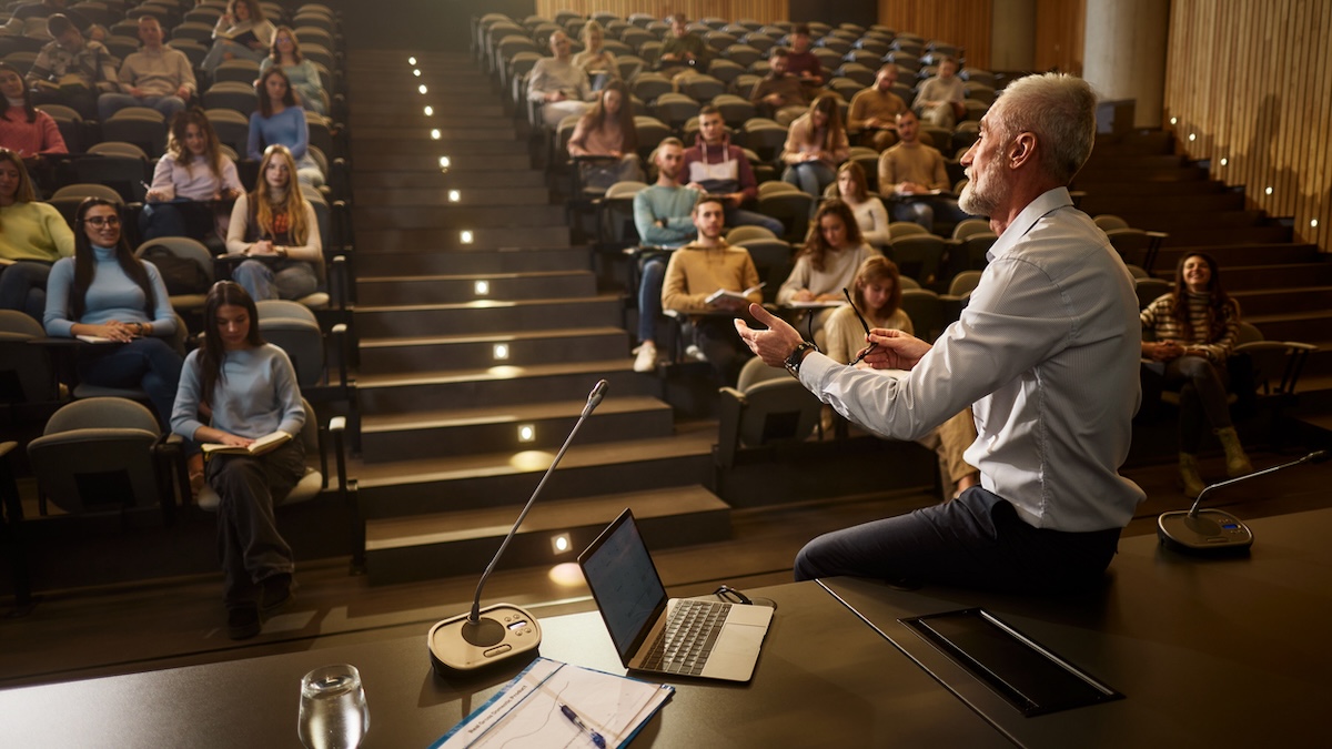 Universities launch “AI in healthcare” graduate degrees - Digital Health Insights