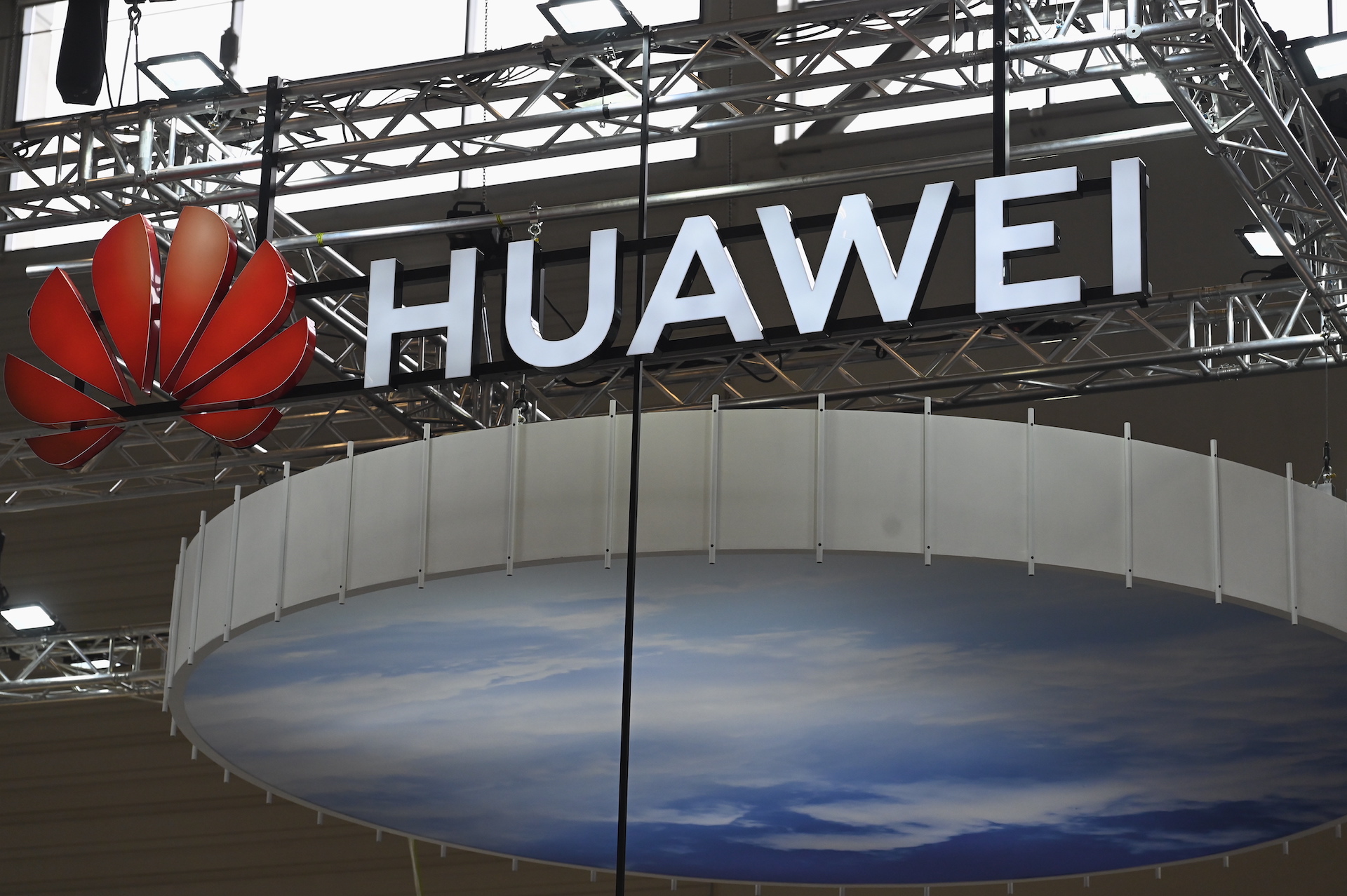 Huawei 5G, Deadly for Democracy in Latin America - Diálogo Américas