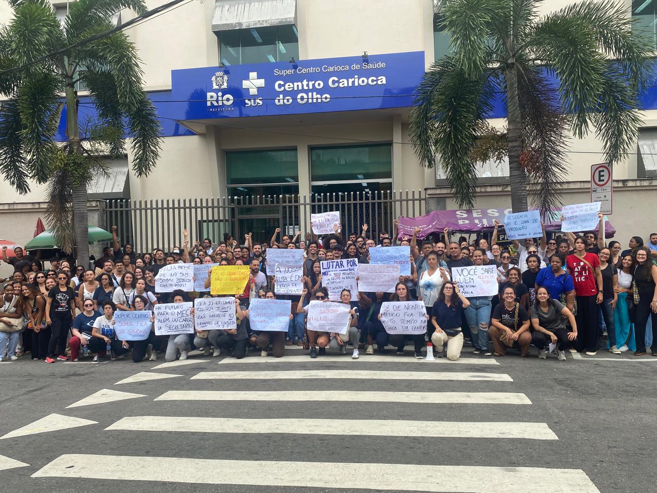Médicos e enfermeiros da saúde pública do município do Rio iniciaram paralisação - Diário do Rio de Janeiro