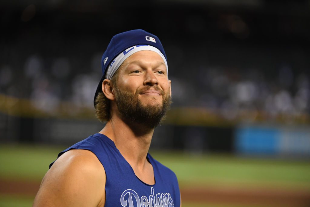 Dodgers: Clayton Kershaw Resumes Throwing, Roberts Talks Best-Case Scenario | Dodgers Nation