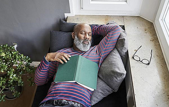 Can a quick snooze help with energy and focus? The science behind power naps - Harvard Health