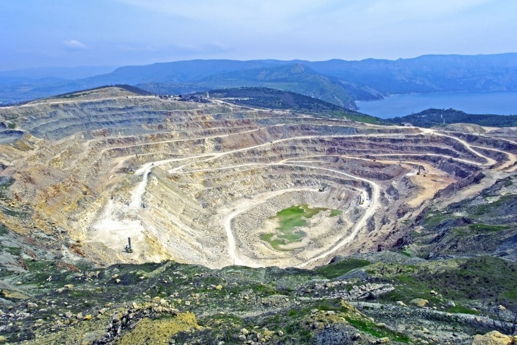 The Environmental Problems Caused by Mining | Earth.Org