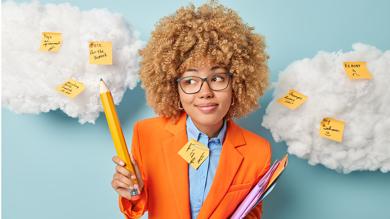 How to Write a Short Professional Bio (Templates & Examples)