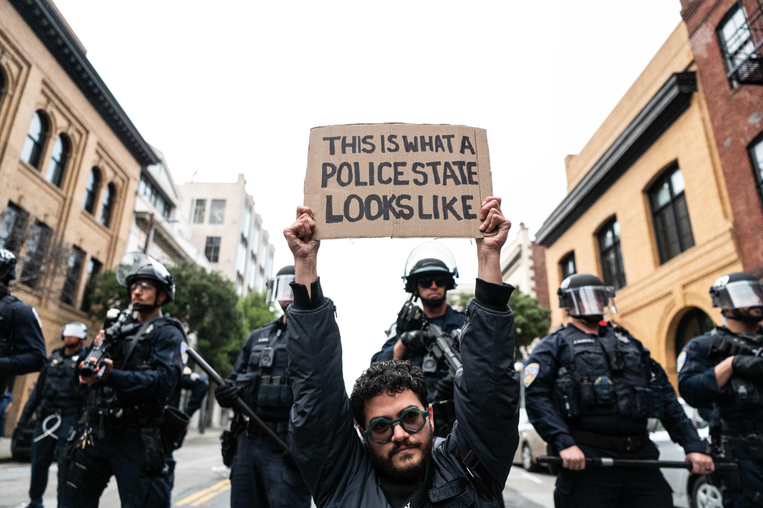 San Francisco anti-ICE protest escalates into clash with police