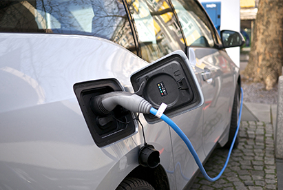 Apartments Rarely Have Charging Stations. But Electric Vehicles Need Them – Energy Institute Blog