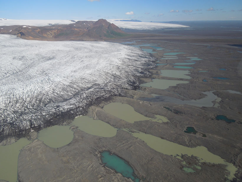 A New Model of Drumlin Formation - Eos