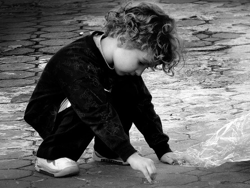 Los comportamientos que pueden ser señales del autismo - Eres Mamá