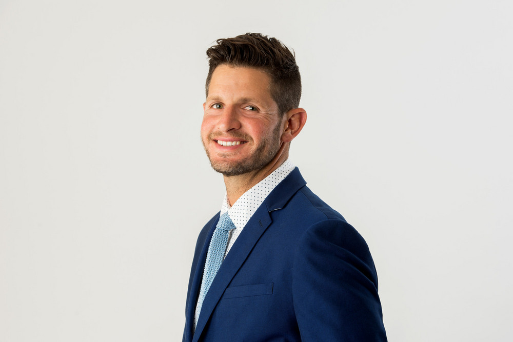 Dan Orlovsky Prepares for an All-Day Football Marathon on ESPN - ESPN Press Room U.S.