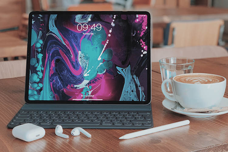 Laminated vs non laminated tablet : What is a laminated display?