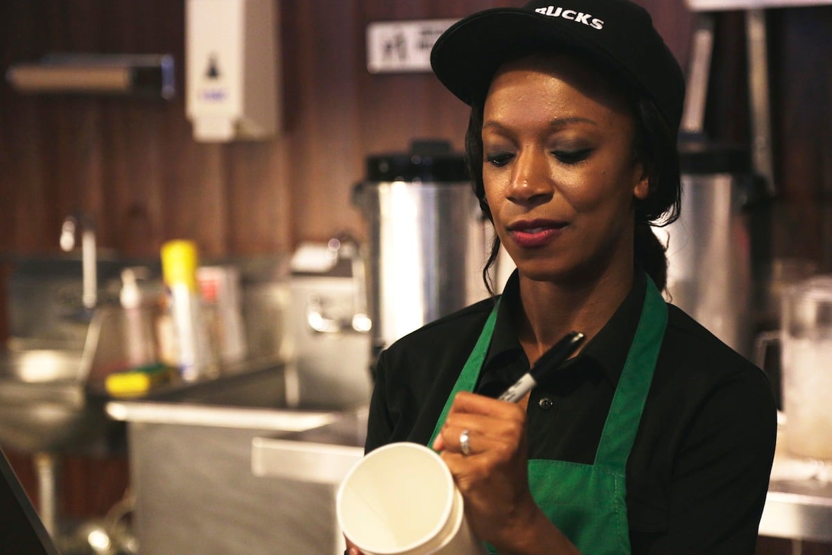 5 Ways to Take Care of Yourself While Working in the Service Industry (And 5 Ways to Be a Better Consumer) - Everyday Feminism