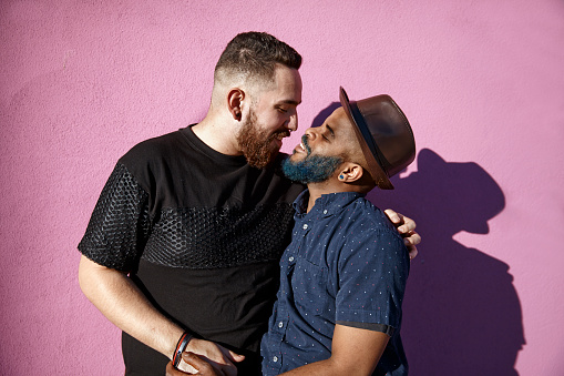 5 Ways the Way We Talk About Grindr Upholds Thin Privilege and Body Fascism