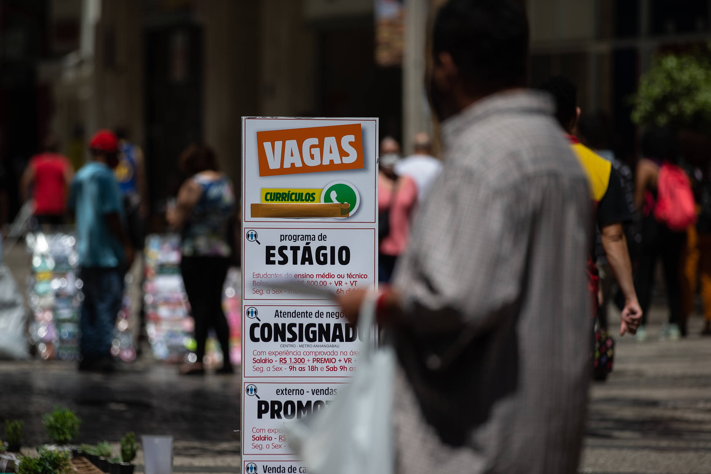 Entenda os caminhos para conseguir uma vaga no mercado de trabalho em 2021 - 17/01/2021 - Grana - Agora