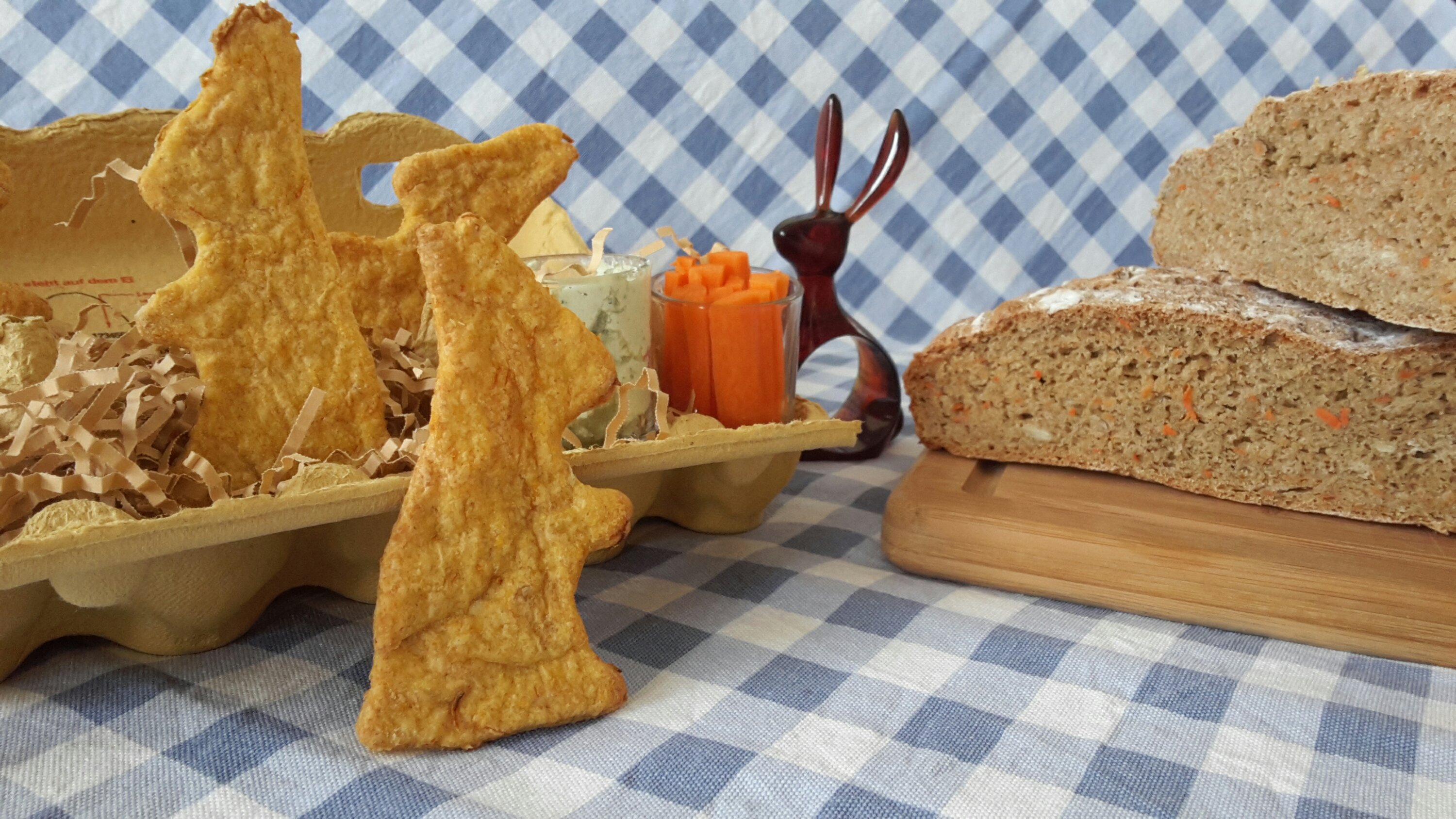 Saftiges Karottenbrot und Karottenkekse (zuckerfrei) - Fausba