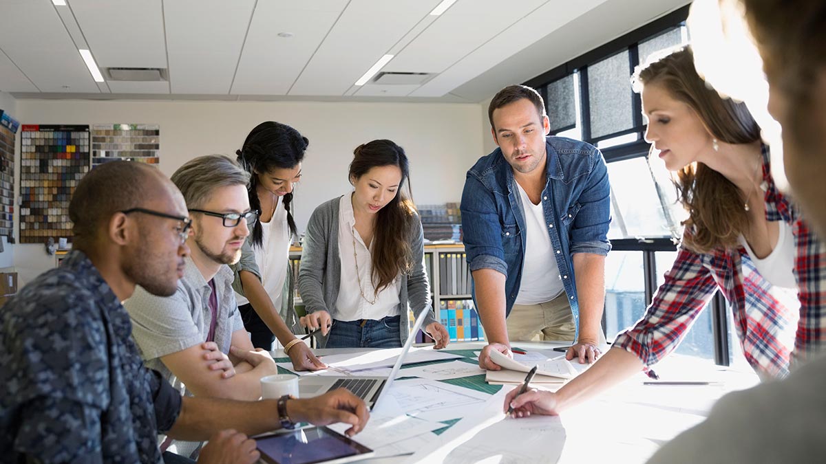 What Is Project Management Software? Guide to Types, Features and Trends - Financesonline.com