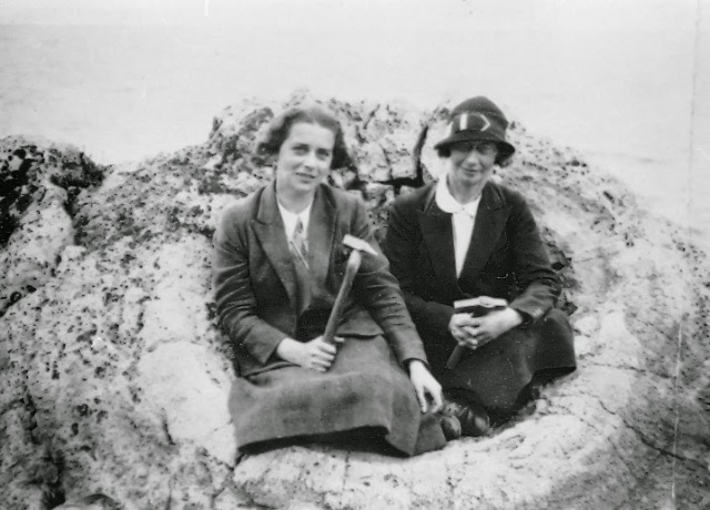 Forgotten women of Paleontology: Emily Dix | Letters from Gondwana. | First Night History