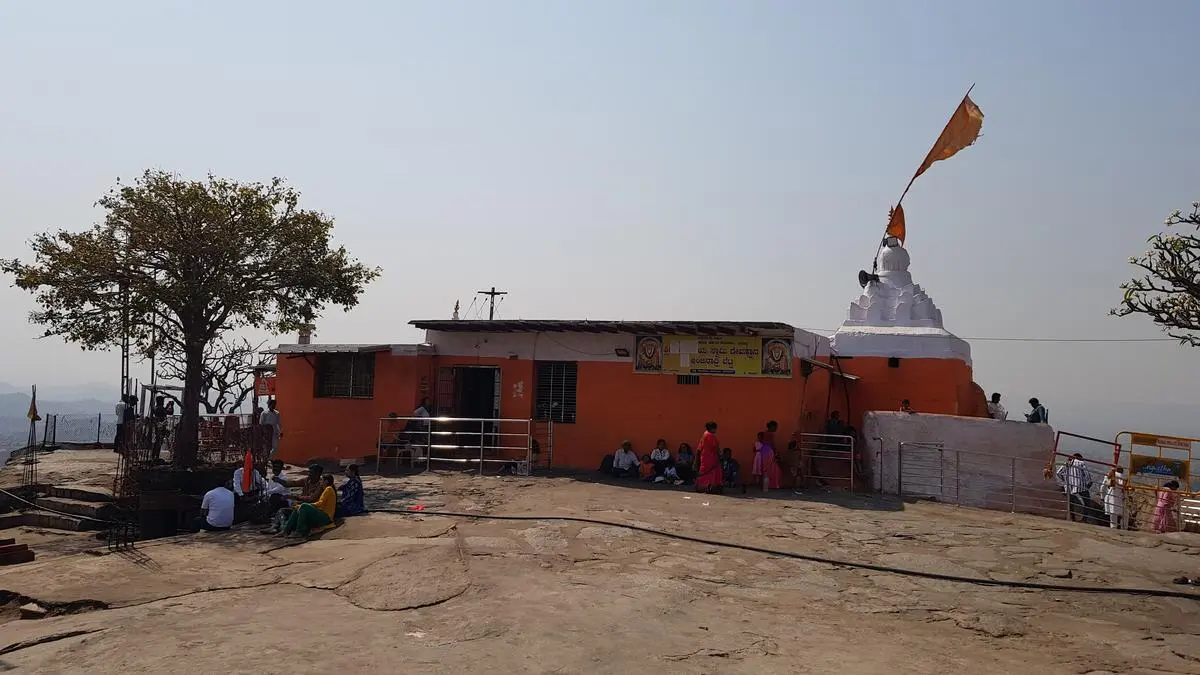 BJP does temple run ahead of Karnataka election to woo Vokkaligas, tribals - Frontline
