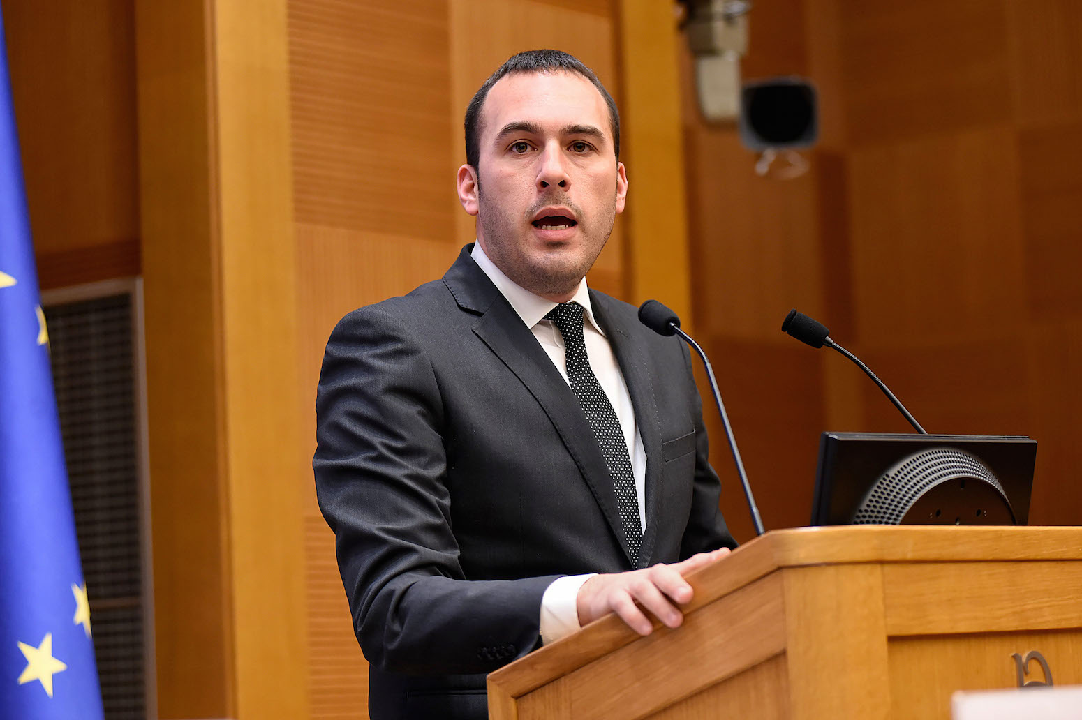 Perché non condivido la scelta del Tribunale supremo in Venezuela. Parla Di Stefano (M5S) - Formiche.net
