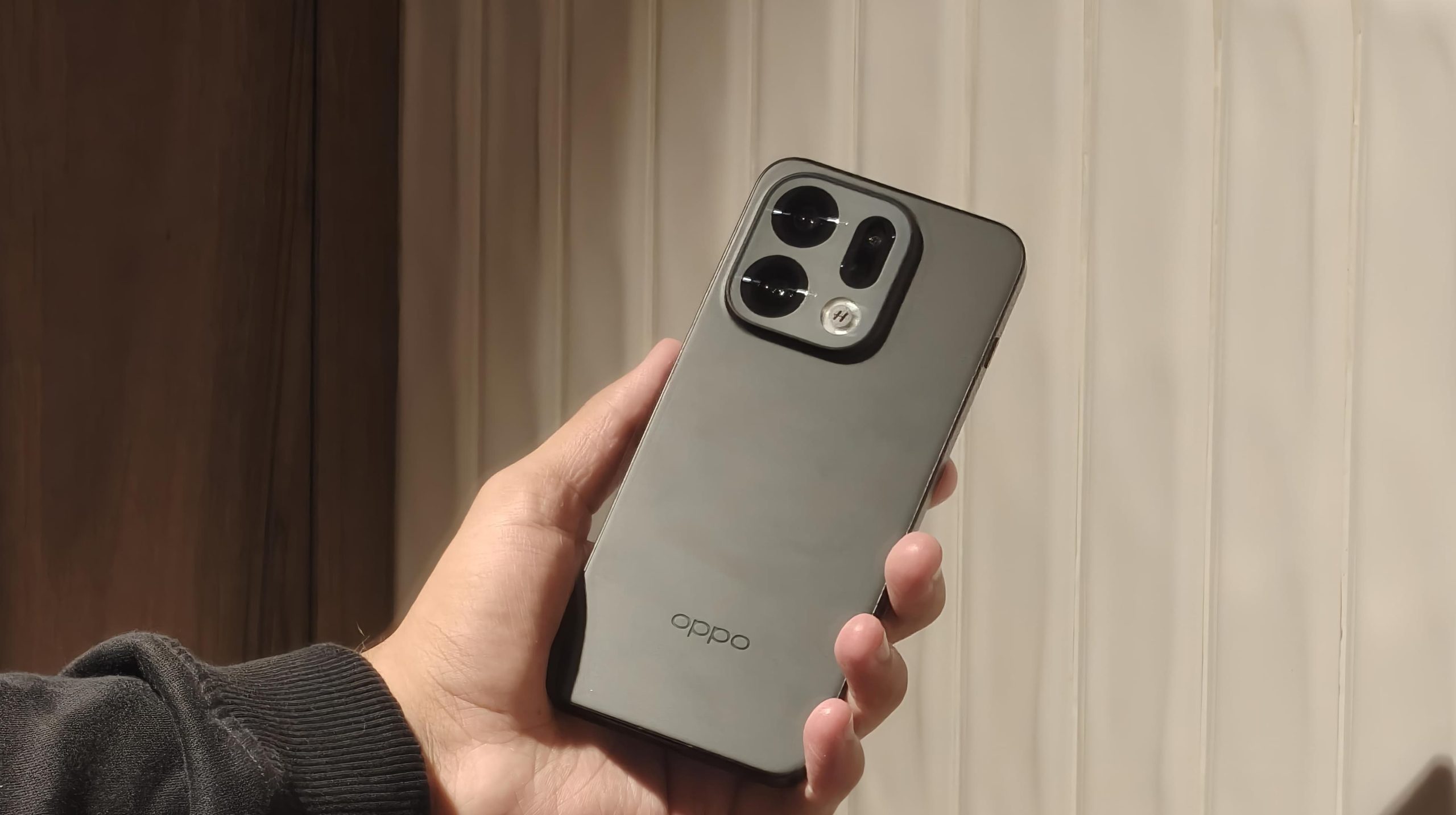OPPO Find X9 Review: The Best Value Flagship of 2026 Is Already Out - Fossbytes