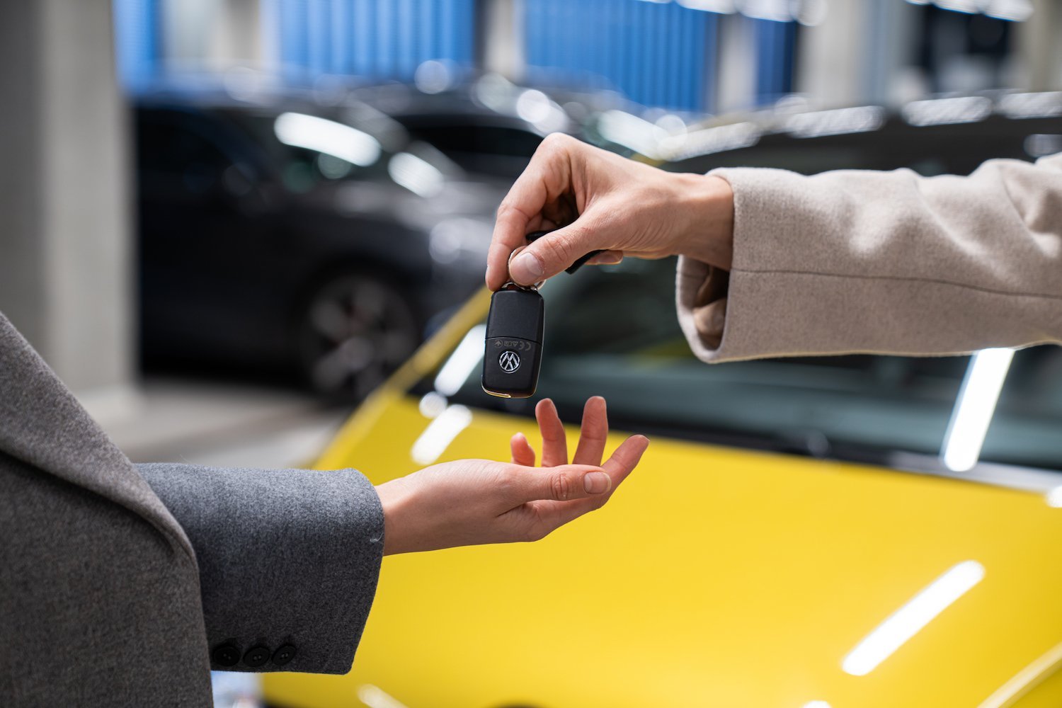 Vindeți o mașină? Experții CarVertical recomandă să așteptați până la primăvară