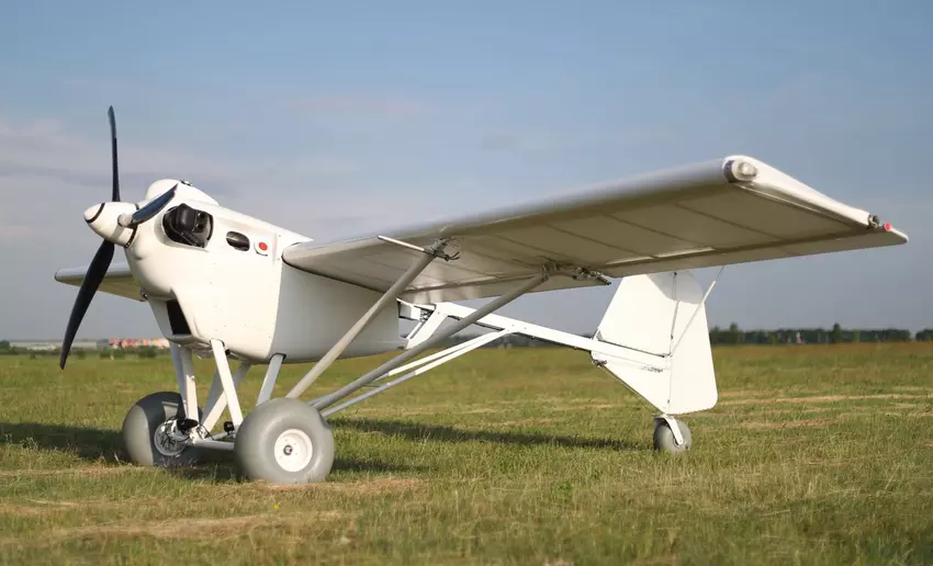 AeroDrone in der Ukraine beginnt mit der Massenproduktion von E-300 Enterprise und D-80 Discovery Drohnen mit einer Reichweite von bis zu 3.100 km und einem Preis von bis zu 450.000 $ | Gagadget.de