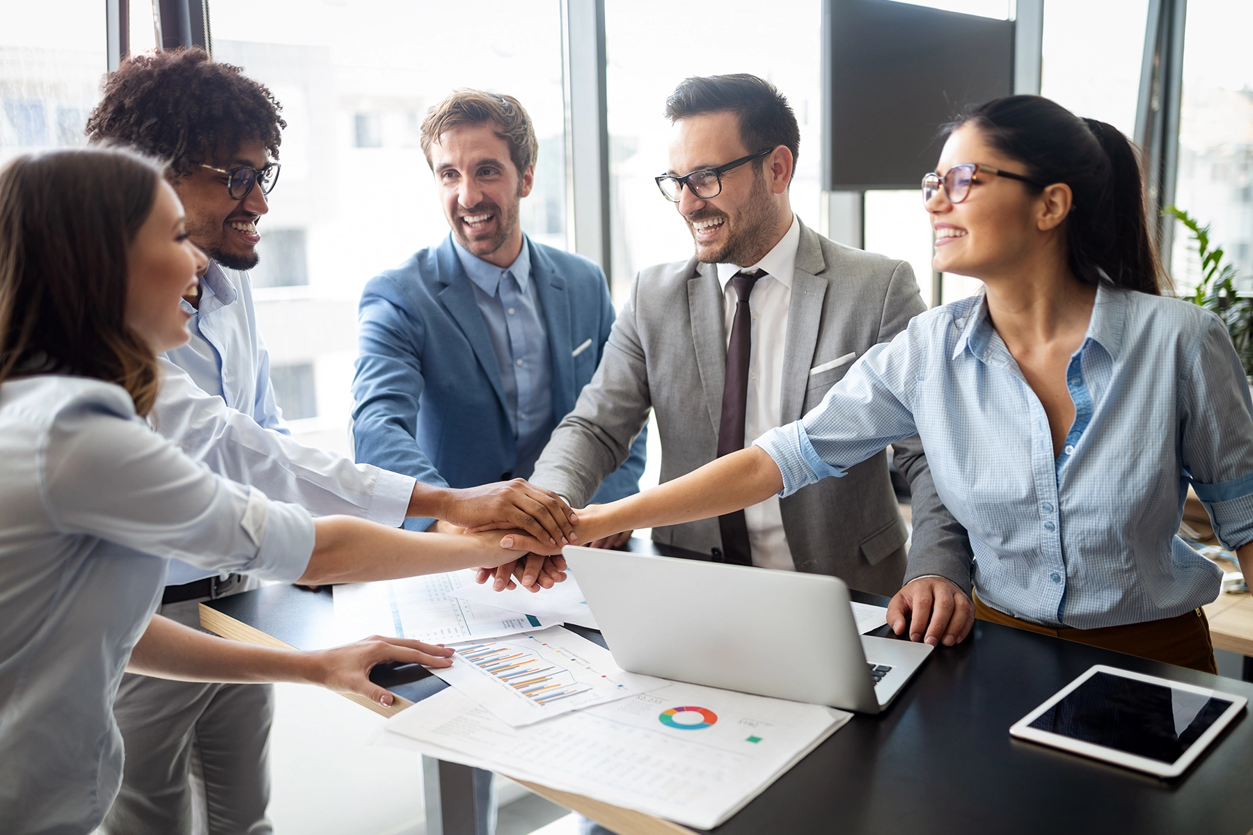 Performance Based Incentive? Pros, Cons, How to Calculate