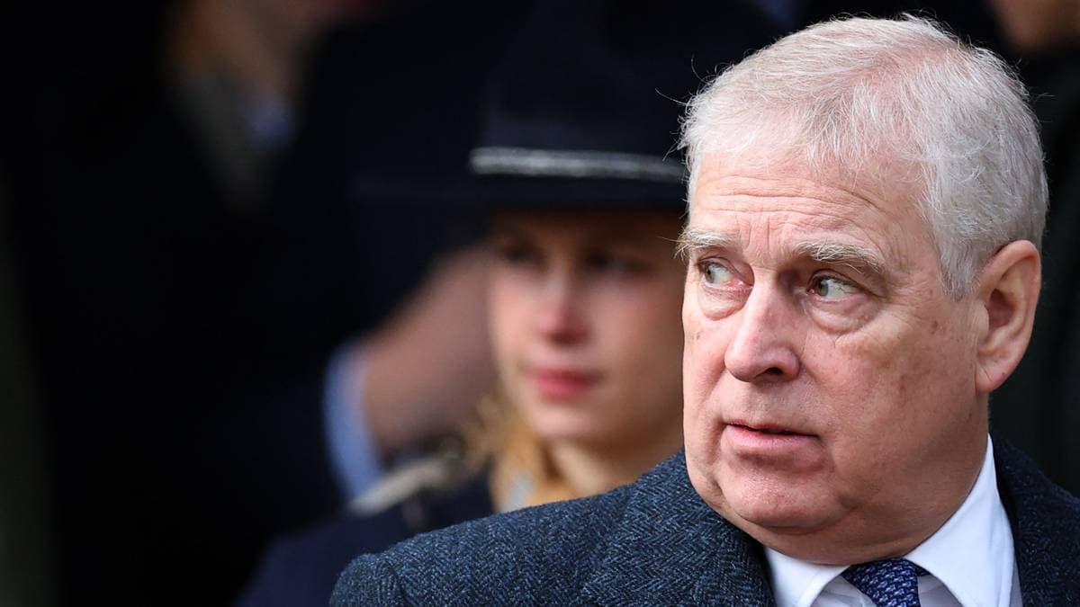 BBC: Andrew Mountbatten-Windsor er arrestert – NRK Urix – Utenriksnyheter og -dokumentarer