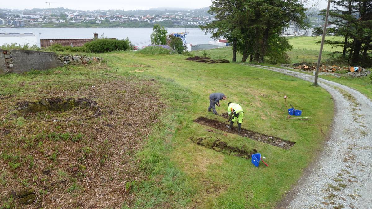 Har funnet vikingskip fra 700-tallet og ny grav på Karmøy – NRK Rogaland – Lokale nyheter, TV og radio