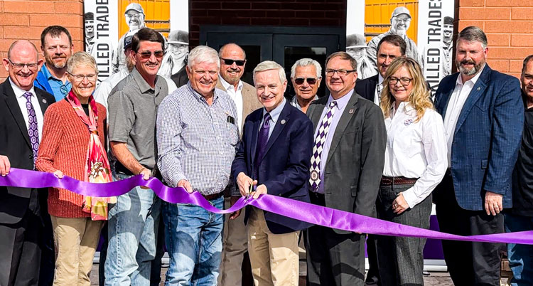 Ribbon-cutting ceremony marks historic expansion for Eastern Arizona College in Pima - The Gila Herald