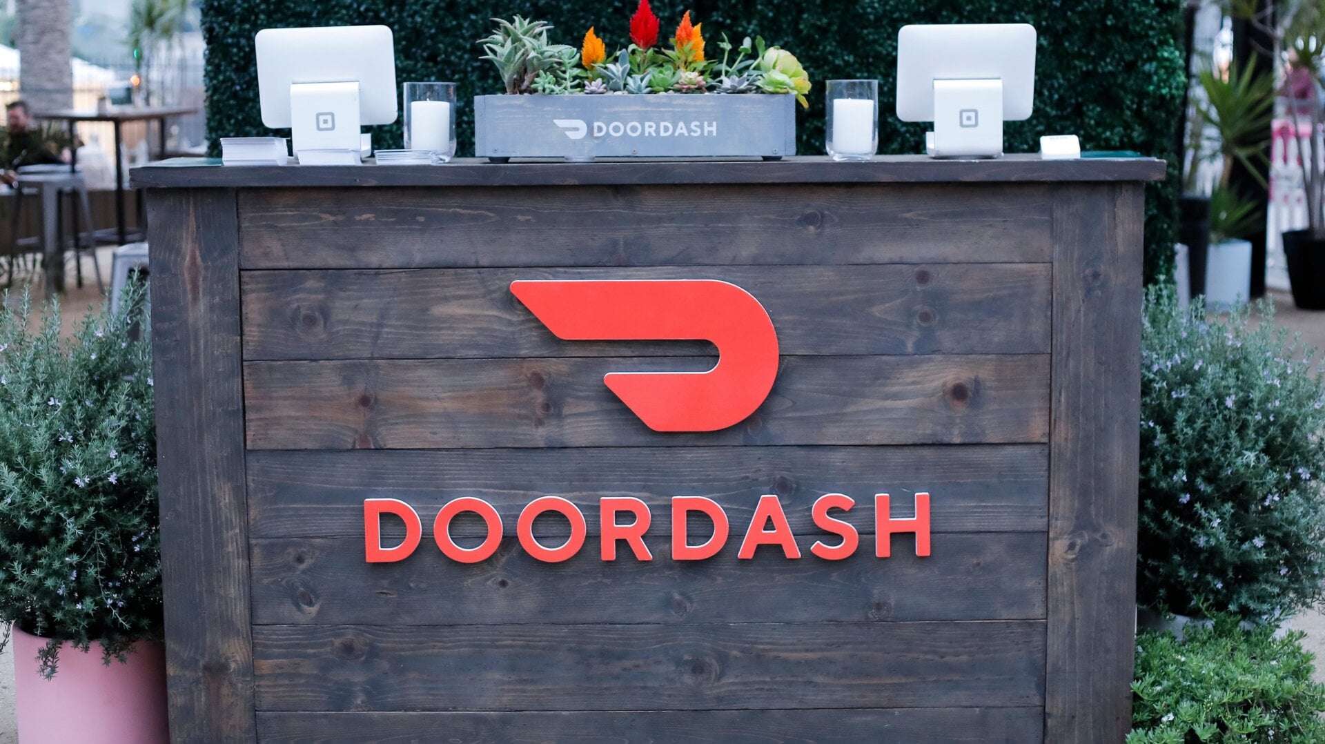 DoorDash Announces It's Replacing That Whole Tip-Skimming Scheme Thing