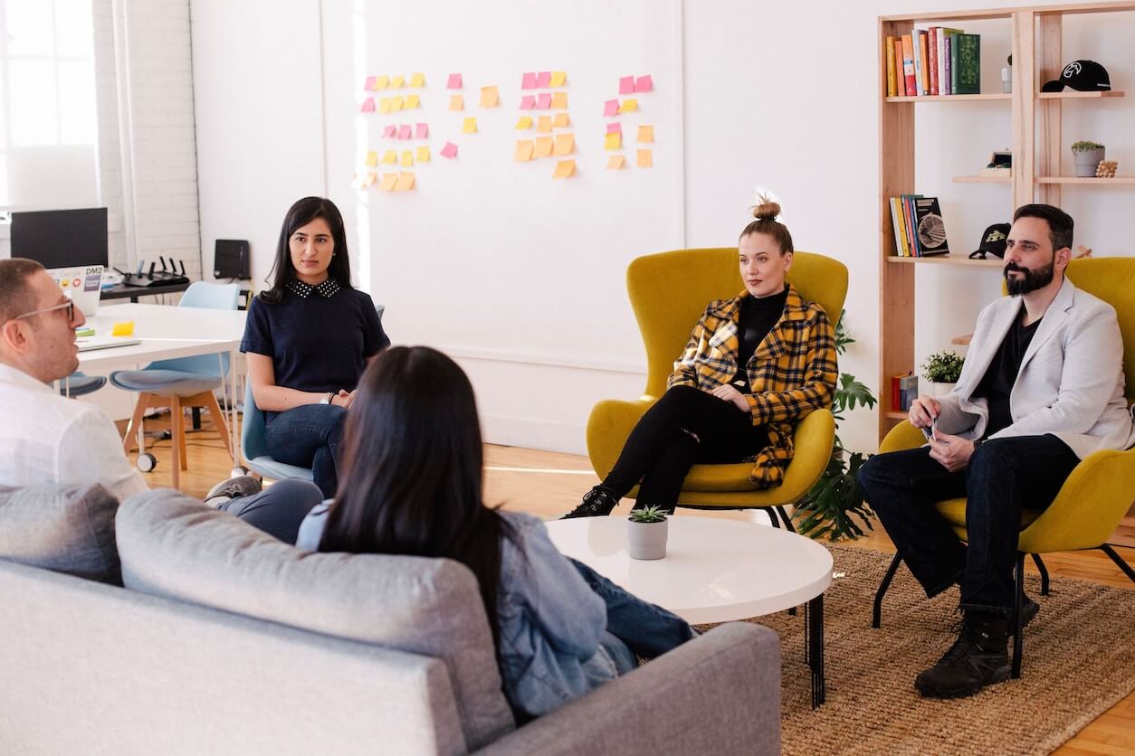 Give Advocates the Floor: Authenticity Matters for Customer Engagement