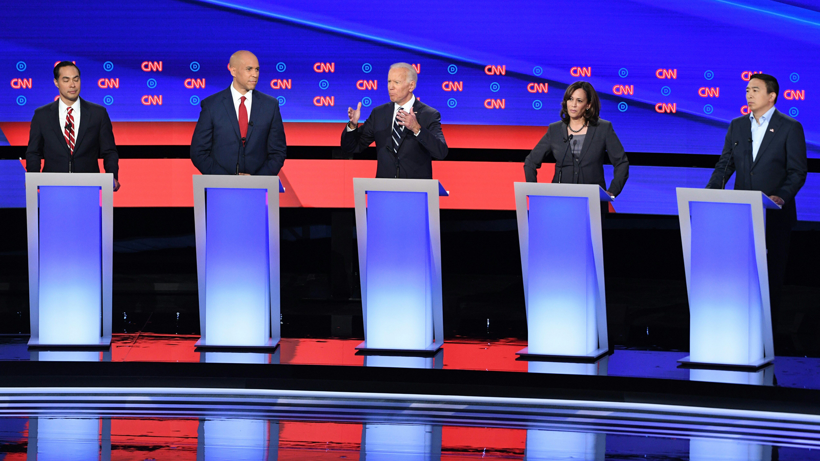 In Detroit, Democratic candidates actually did some climate debating | Grist