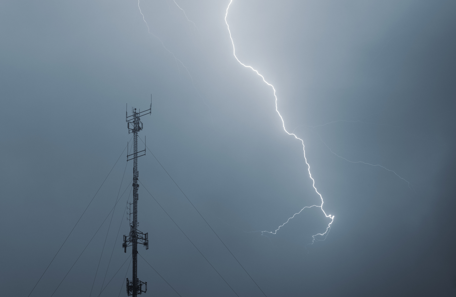 How 5G could send weather forecasting back to the 1970s | Grist