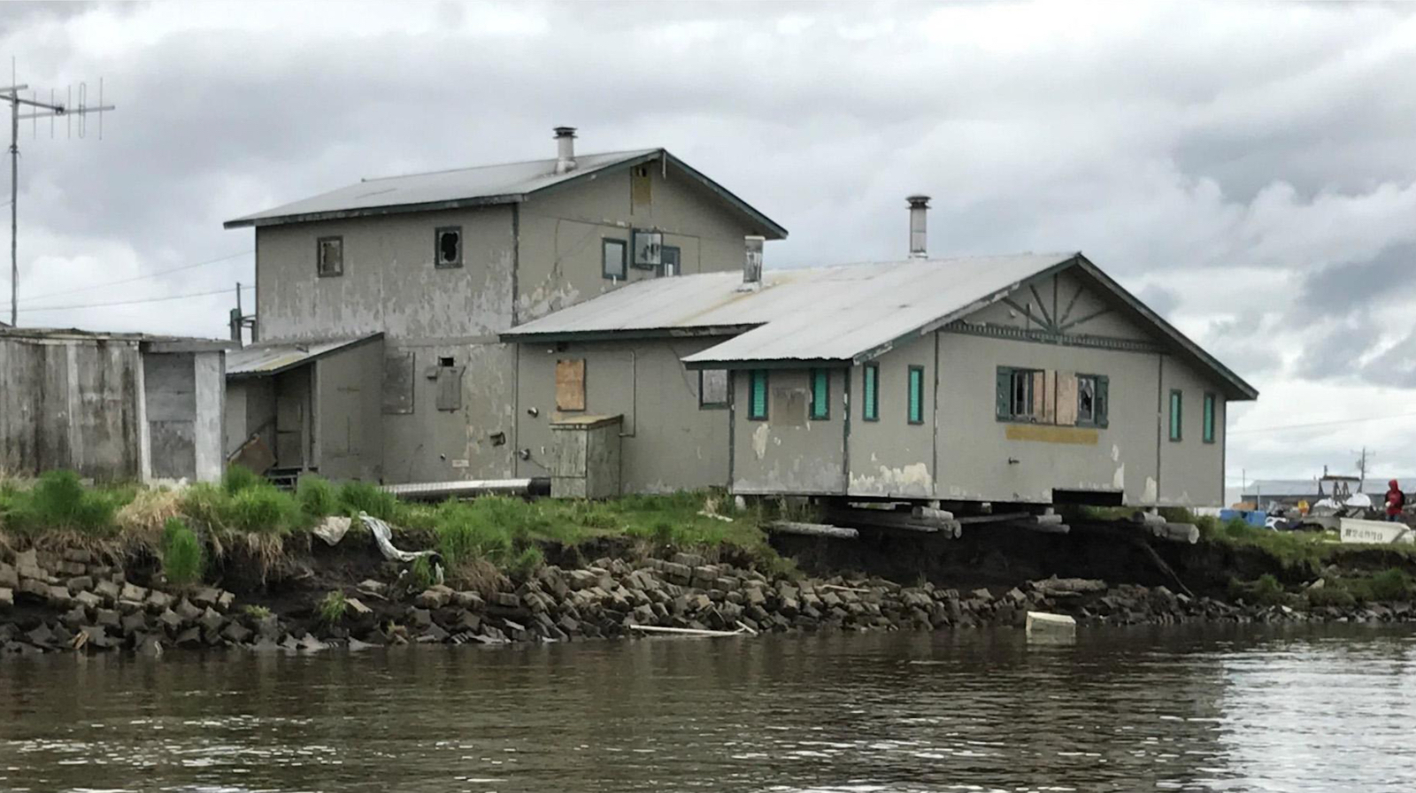 These communities are trapped in harm’s way as climate disasters mount | Grist