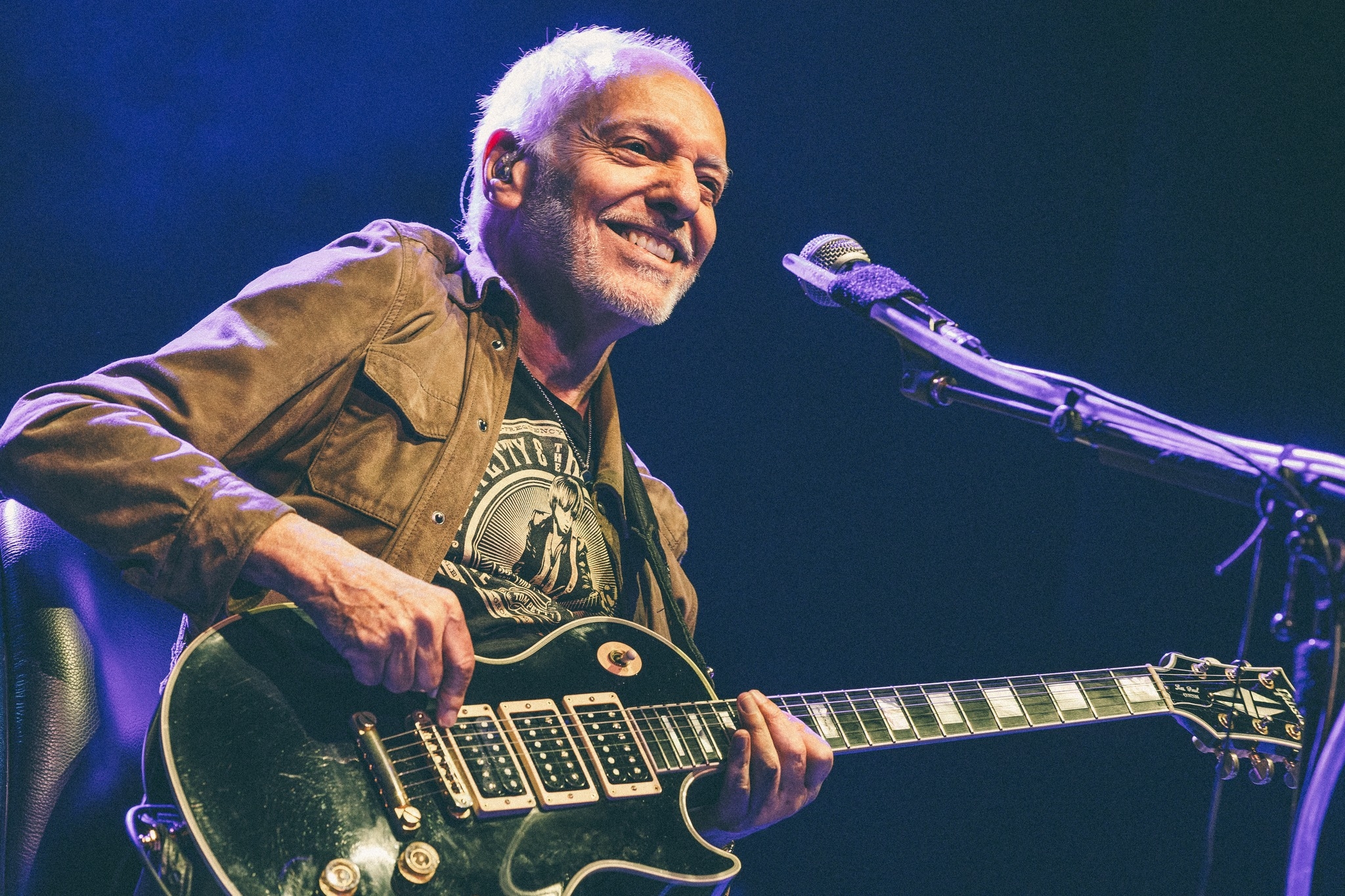 Erstes Studioalbum seit 16 Jahren: Peter Frampton kündigt "Carry The Light" an - Guitar-Player