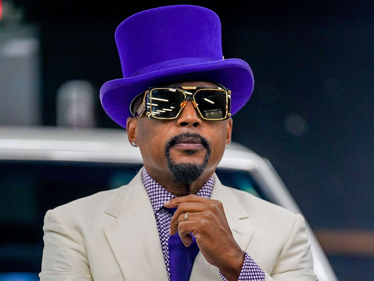 How Daymond John Stays on Top of the Food Chain