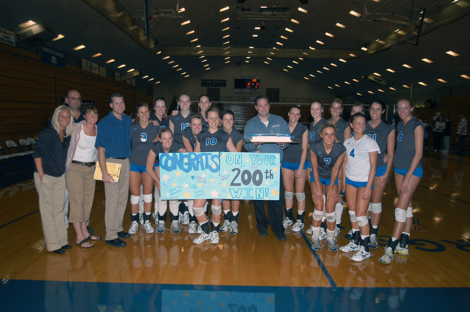 Perfect season relived as 2006 volleyball team joins Hall of Fame - Hillsdale Collegian